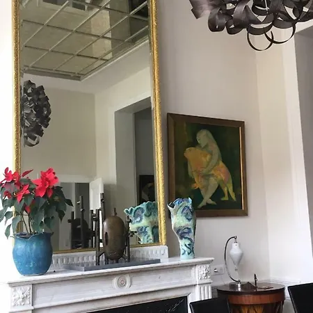 Habitación en casa particular Les D'hotes Du Palais