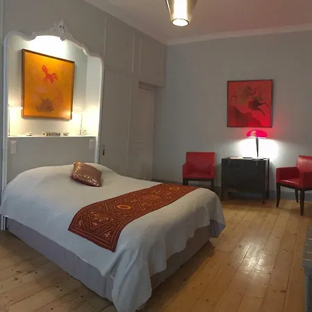 Homestay Les D'hotes Du Palais *