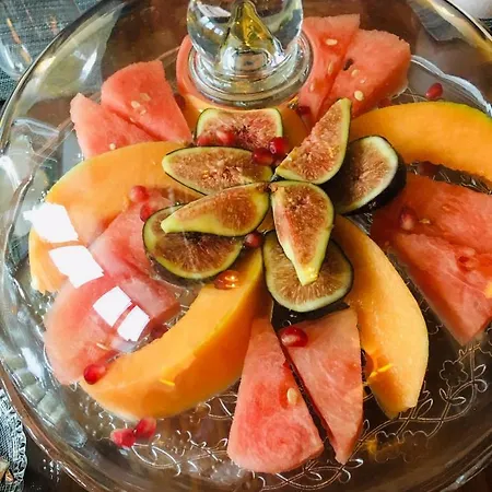 Les D'hotes Du Palais Habitación en casa particular *